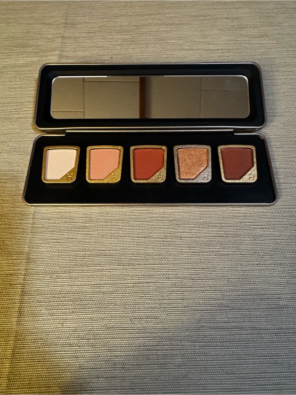 🆕✅HOURGLASS CURATED 5 Pan Palette comes with 5 shadows pictured - Picture 3 of 12